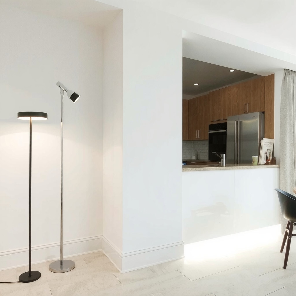 Lighting in Minimalist Space